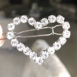 Vintage rhinestone heart hair clip/barrette